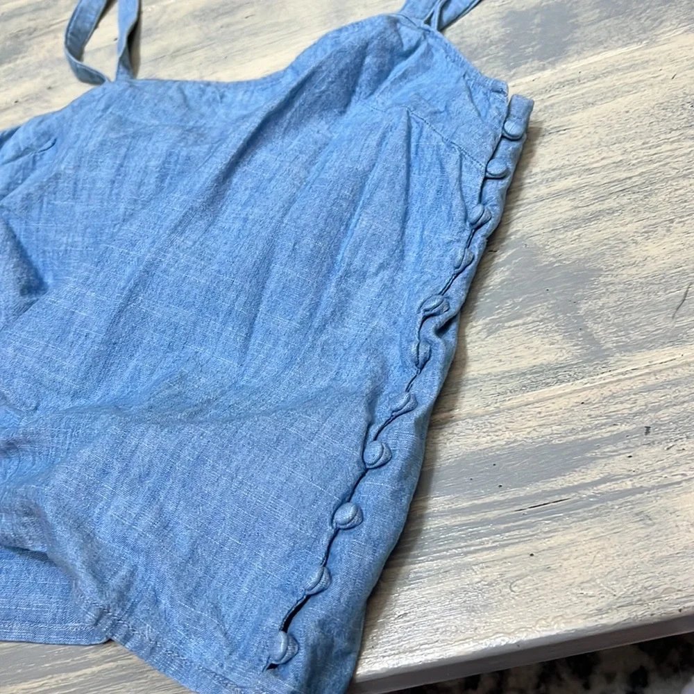 Top - Picture 2 of 4